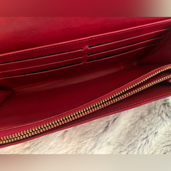 LOUIS VUITTON RED STRIPE VERNIS WALLET - Picture 8 of 10